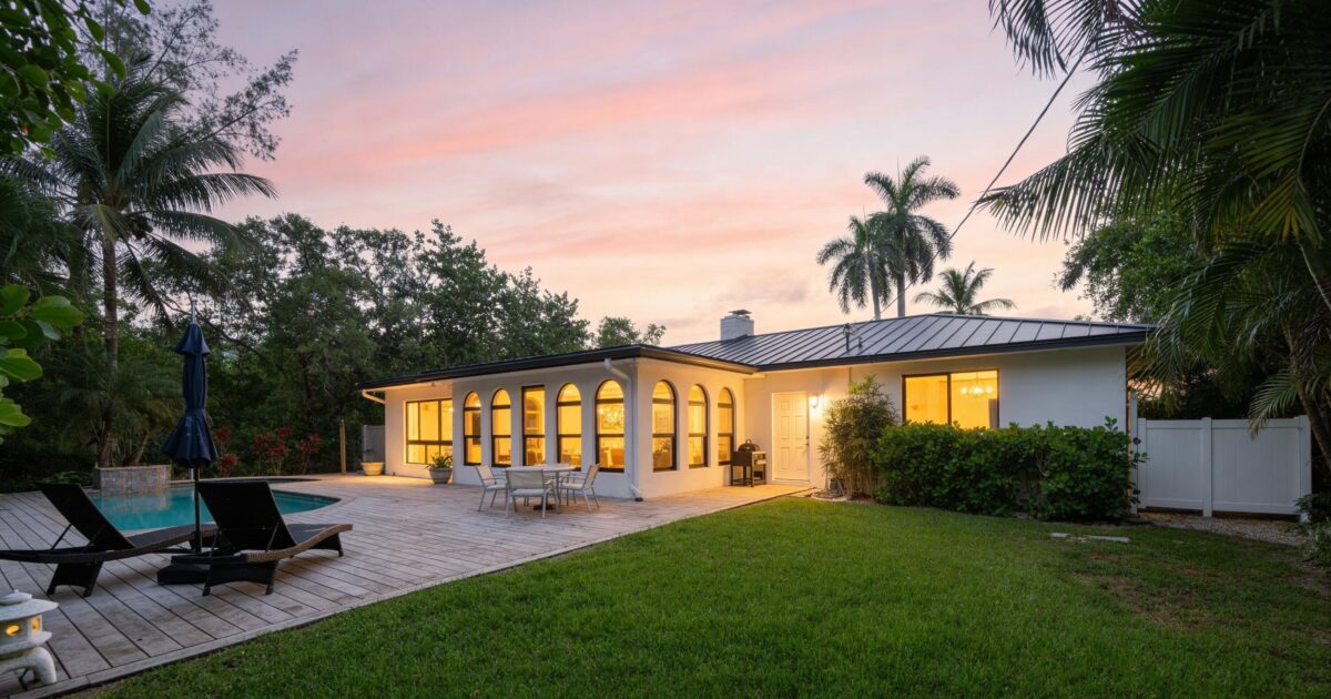 35 Anna Street, Ocean Ridge, FL 33435