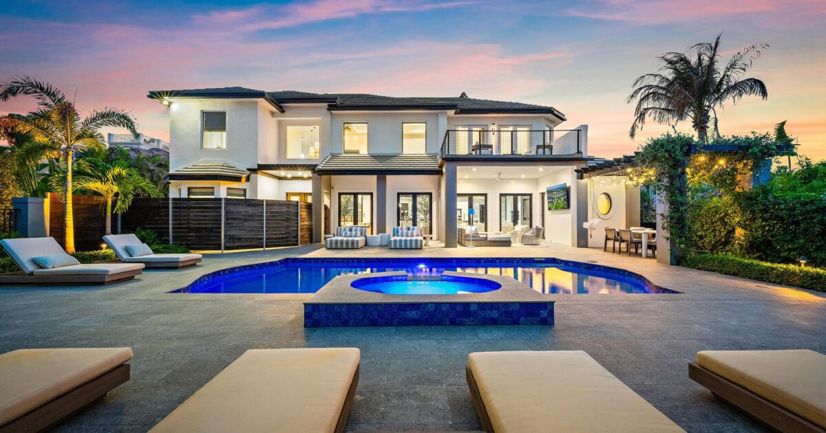 17296 SE Conch Bar Avenue, Tequesta, FL 33469