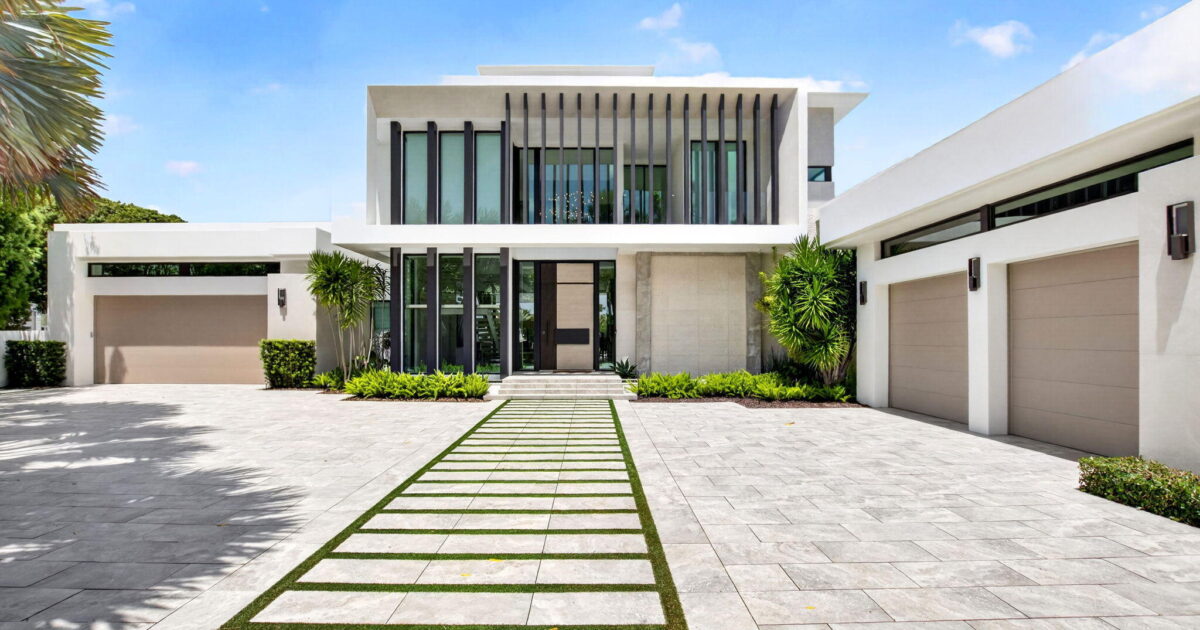 6960 Lake Estates Court, Boca Raton, FL 33496