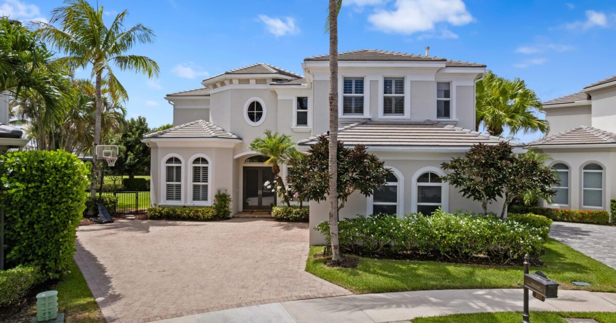 357 Vizcaya Drive, Palm Beach Gardens, FL 33418