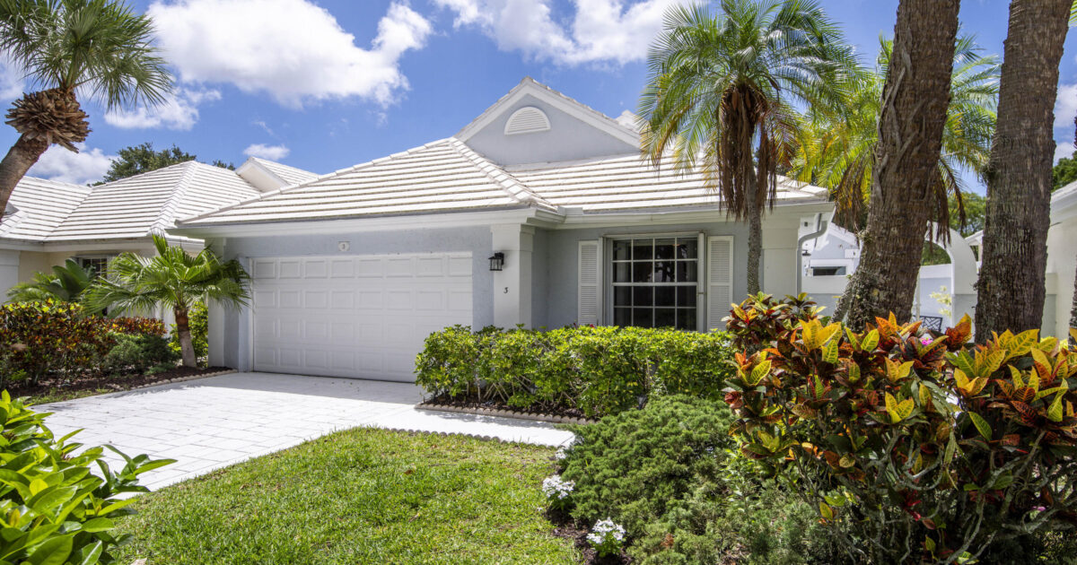 3 Blenheim Court, Palm Beach Gardens, FL 33418