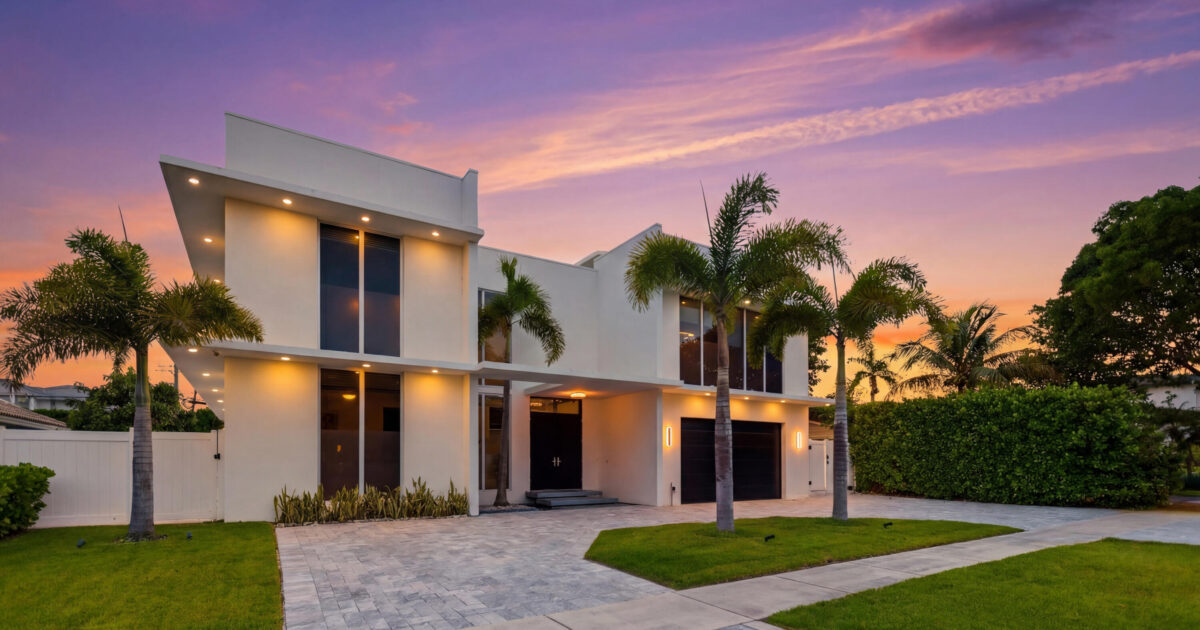 284 NE 7th Street, Boca Raton, FL 33432