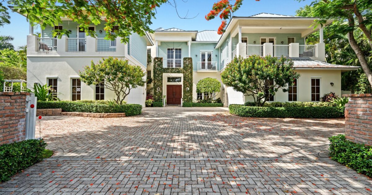 1232 Seaspray Avenue, Delray Beach, FL 33483