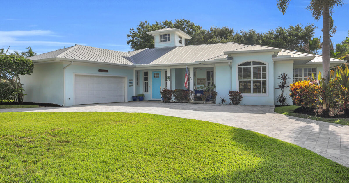 236 Fairway E, Tequesta, FL 33469