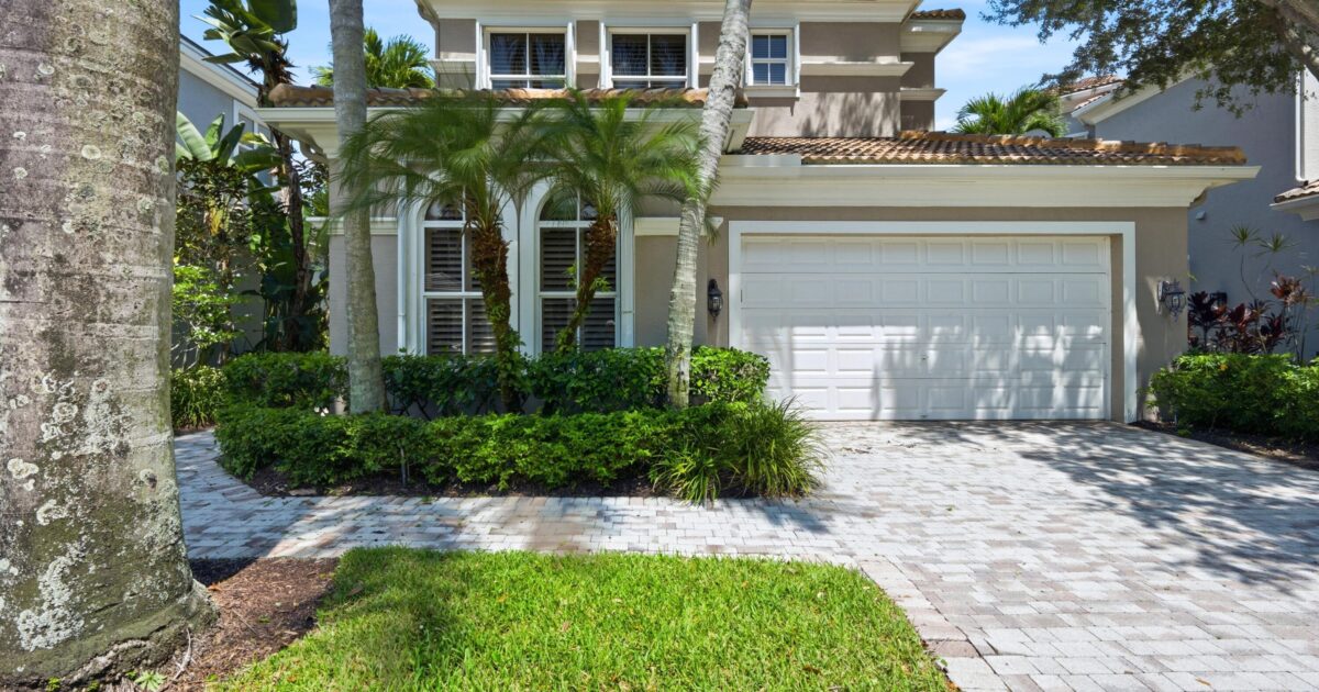 136 ANDALUSIA Way, Palm Beach Gardens, FL 33418