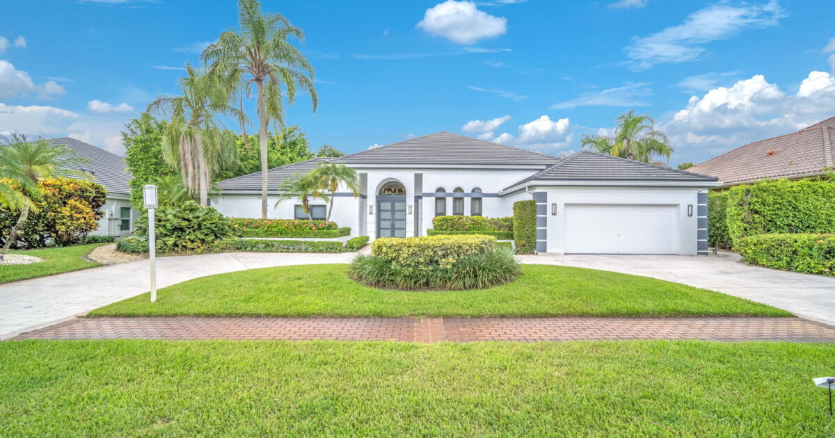 17288 NORTHWAY Circle, Boca Raton, FL 33496