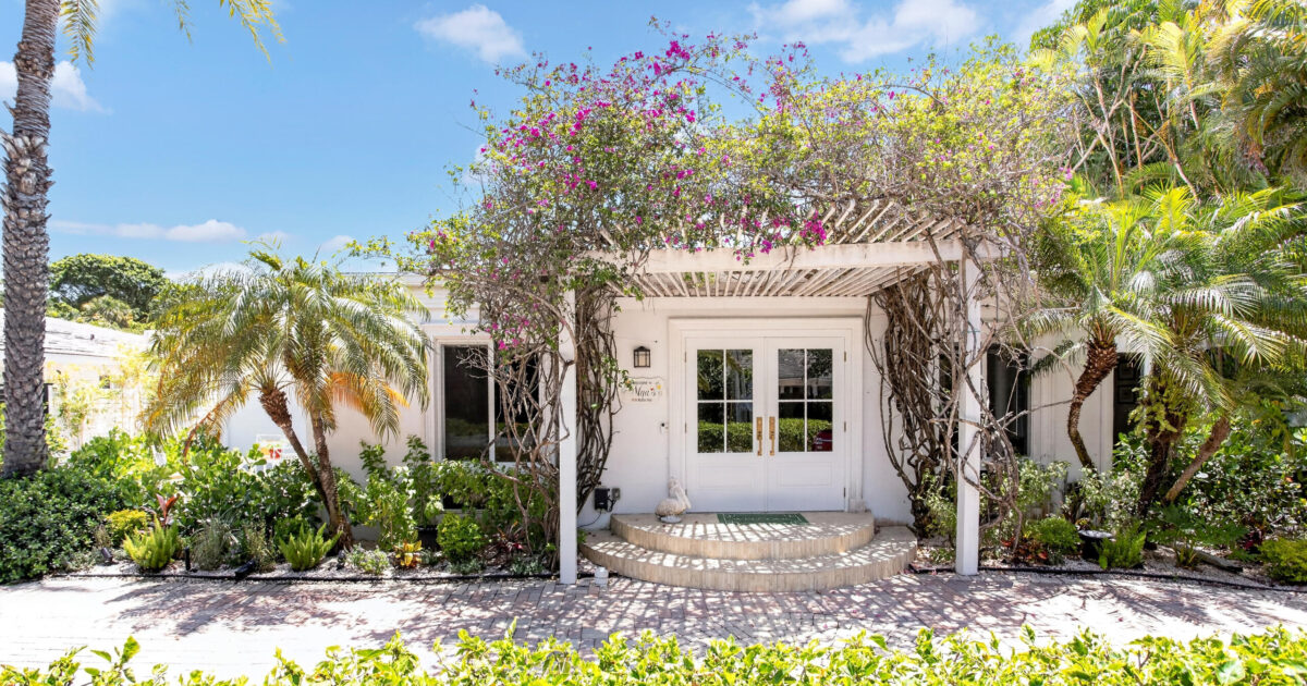 714 S ATLANTIC Drive, Lantana, FL 33462