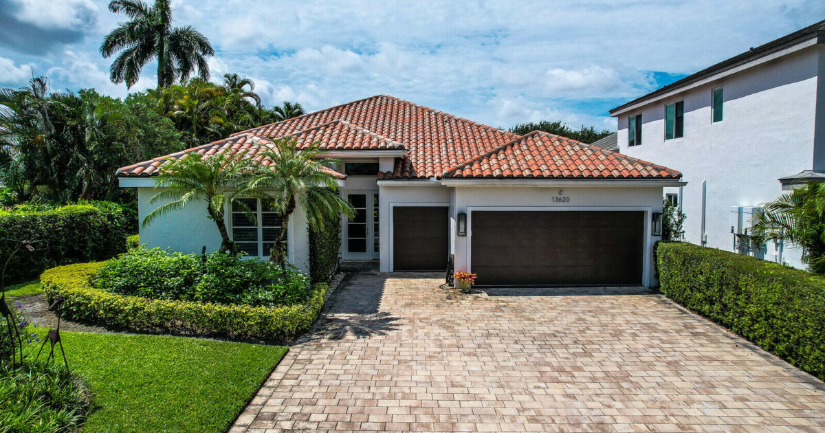 13620 Verde Drive, Palm Beach Gardens, FL 33410