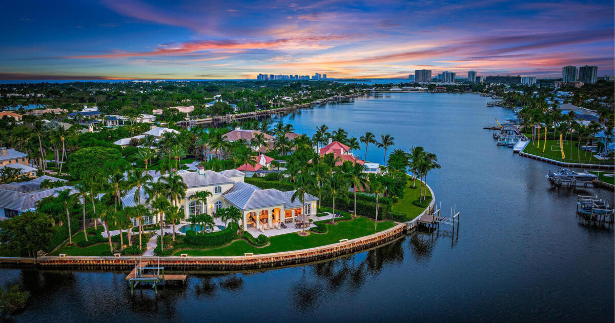 1327 LAKE WORTH Lane, North Palm Beach, FL 33408