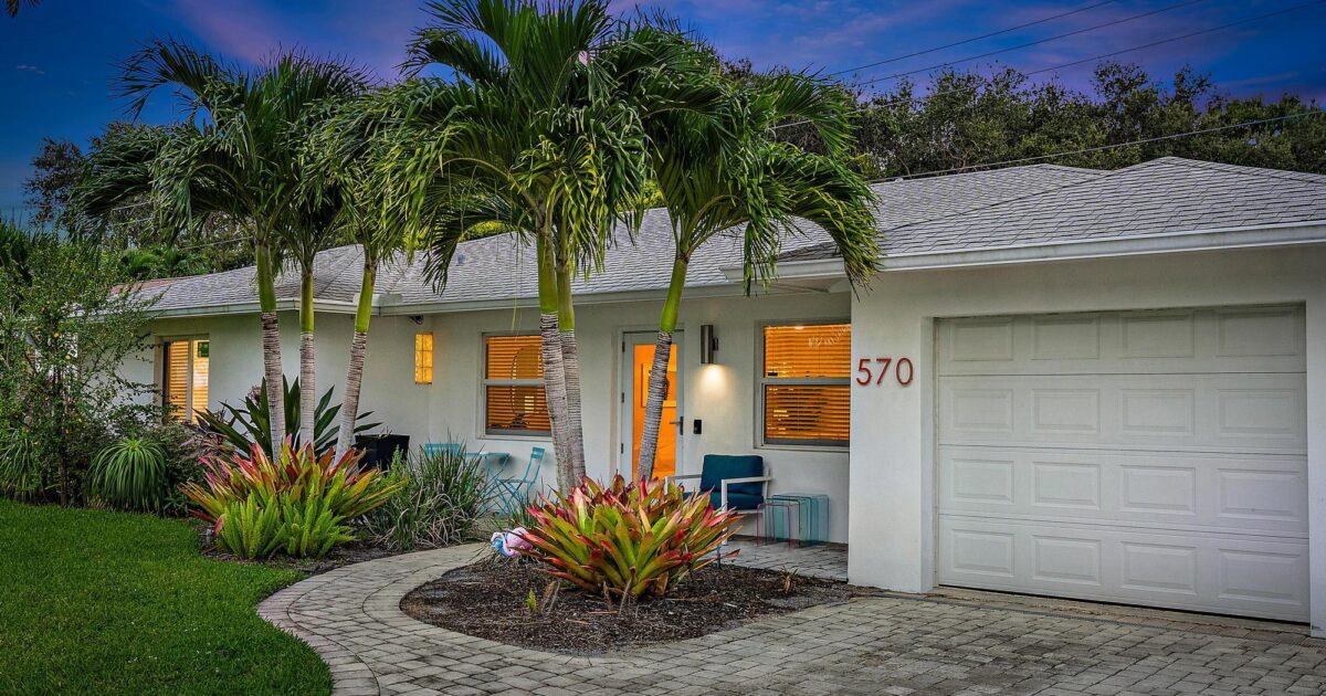 570 N DOVER Road, Tequesta, FL 33469