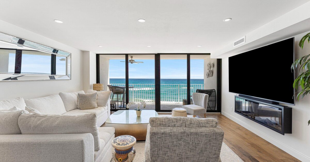 3590 S Ocean Boulevard 301, South Palm Beach, FL 33480
