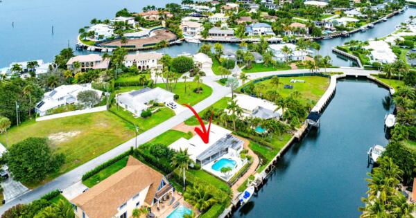 23 Sabal Island Drive, Ocean Ridge, FL 33435