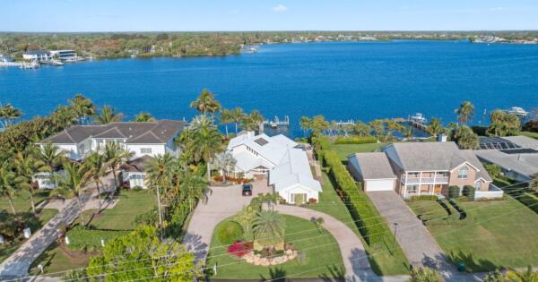 163 River Drive, Tequesta, FL 33469