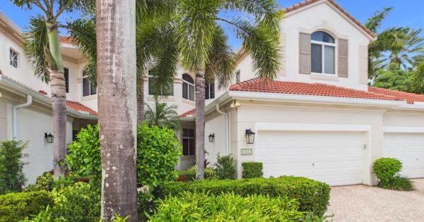 101 Palm Bay Circle B, Palm Beach Gardens, FL 33418