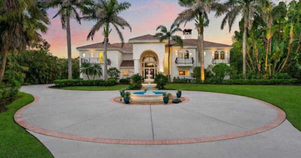 2584 SE Ranch Acres Circle, Jupiter, FL 33478