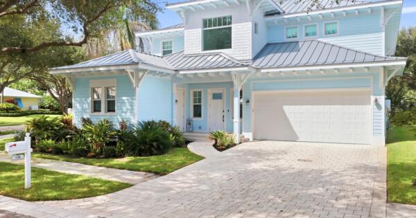136 INTRACOASTAL Circle, Tequesta, FL 33469