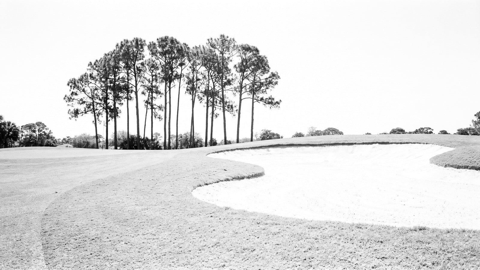 Country Club or Waterfront: How to Choose in Palm Beach Gardens and Jupiter